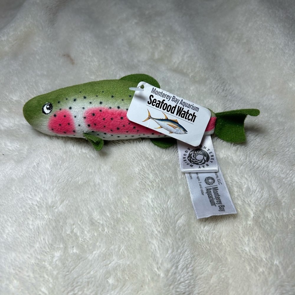 Monterey Bay Aquarium Bass Fish Stuffed Animal - Picture 2 of 3